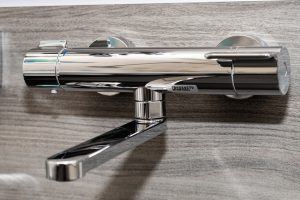 Bộ sen tắm TOTO TBV03427V/TBW01008A nhiệt độ
